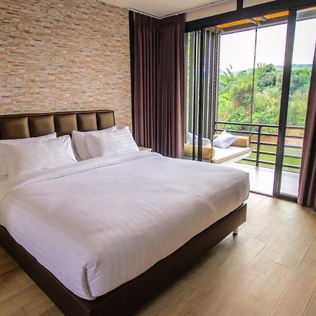 Bed and Breakfast Baan Wanwaree à Kanchanaburi Extérieur photo